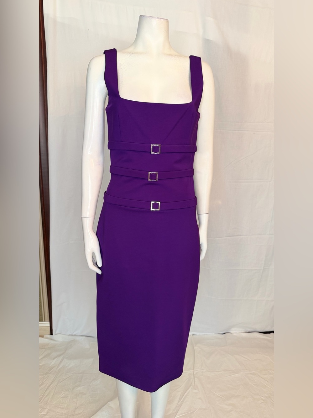Sleek Purple Square-Neck Midi Dress with Buckle Trim